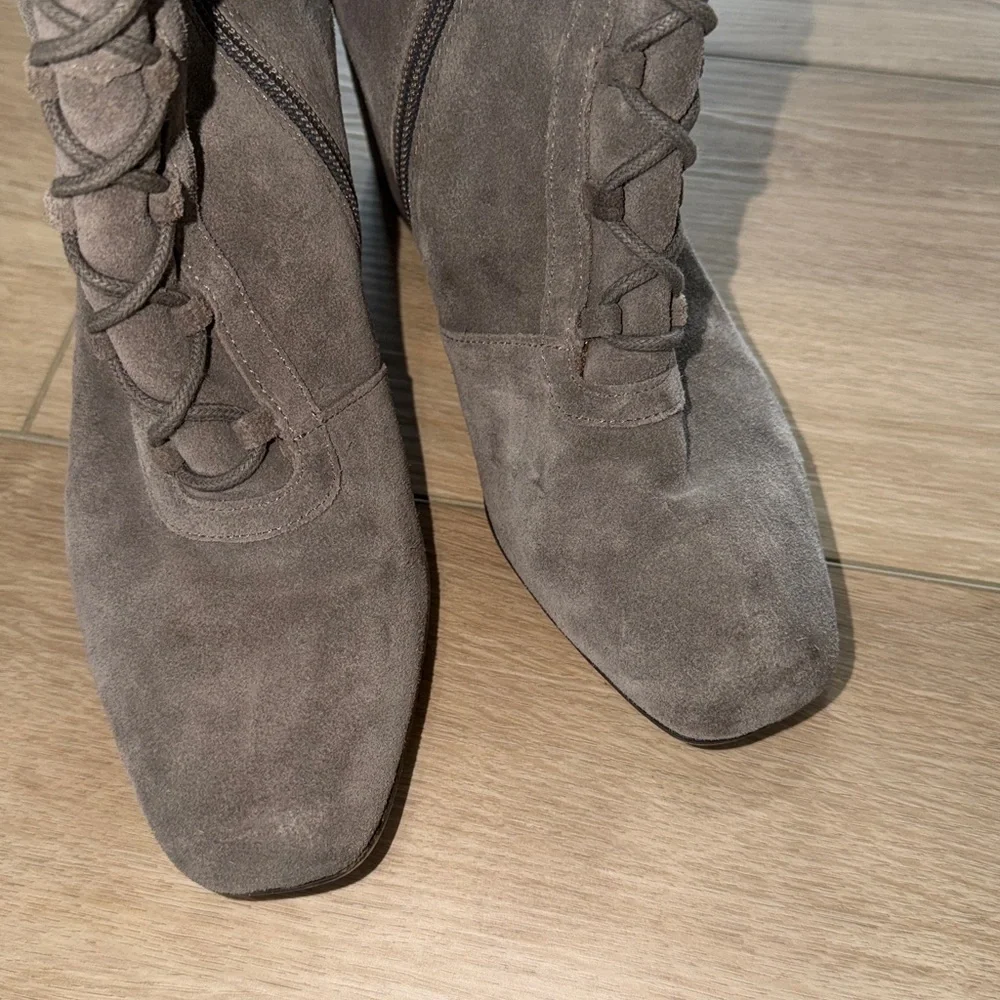 Franco Sarto PANYA grey suede lace-up over-the-knee boots with a block heel 7M